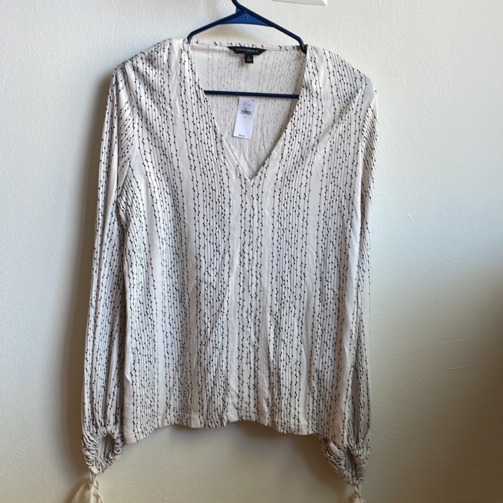 NWT Banana Republic V-Neck Blouse